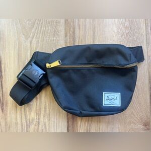 Herschel Settlement Hip Pack Fannie Pack – 2L – Black – Back to School Essential